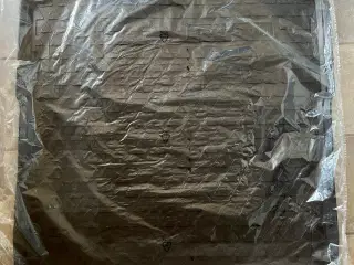 VW bagagerumsbakke I hård plast årg. 2006-2010