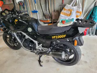 Motorcykel Honda 1000 ccm