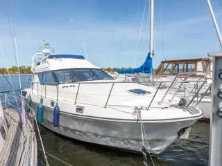 Birchwood TS33 Flybridge