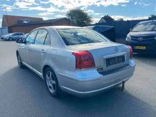 Toyota Avensis 2,0 D-4D Sol