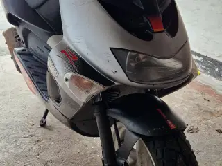 Aprilia sr50 45 scooter