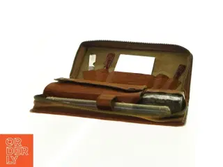 Vintage barbersæt (str. 21 x 15 cm)