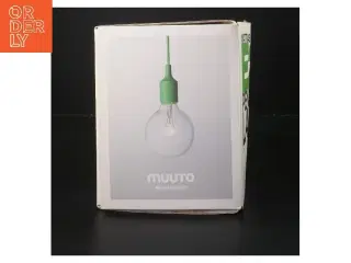 Muuto E27 pendellampe i lilla fra Muuto (str. 18 cm)