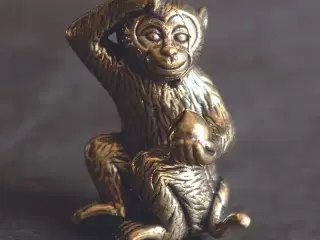 * Sødeste abe - i messing