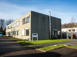 1.200 m2 kontor, lager eller produktion i Herfølge