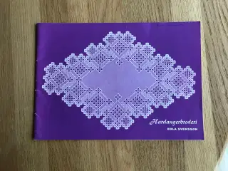 Hardangerbroderi  af Edla Svensson