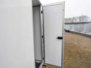 Stema Cargo 305x157x184 2 akslet 2700 kg Rampe