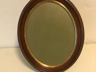 Oval portrætramme i træ