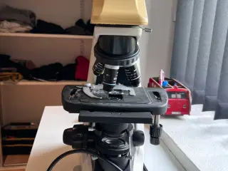 Nikon Eclipse E200 Mikroskop