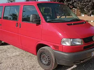 VW caravelle bus 