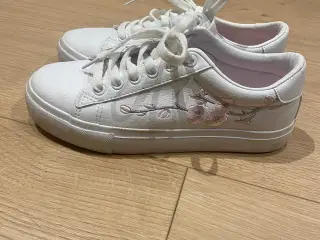 Hvide sko
