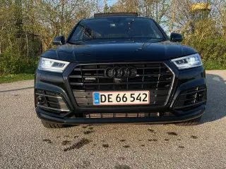 Audi Q5 S-Line Black Edition