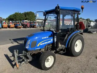 New Holland Boomer 35