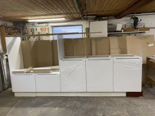 Baggang med plads til vaskemaskine og tørretumble 