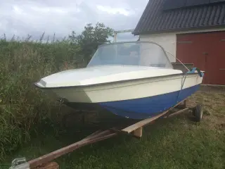 Jolle med 20 hk motor