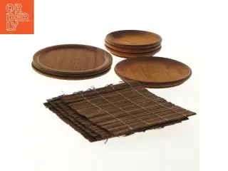 Sæt af teak glasbrikker / bordskånere (str. Ø 9,5 cm og Ø 7,5 cm og 11x10 cm)
