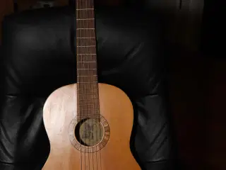 Klassisk-spansk vintage guitar