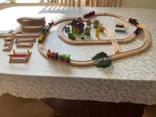 TOGBANE BRIO OG ANDET, BAMSE OG KYLLING TOG MM