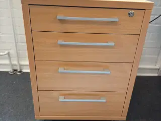 Kontormøbel m. 4 skuffer 