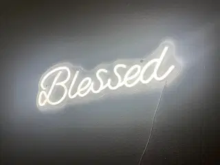 Blessed neon væglampe