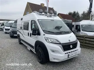 2023 - McLouis Menfys Van 03 S-Line   Wild-Life Edition og kun 5,99 m lang med dobbeltseng i bag