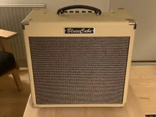 Roland Blues Cube Hot VB, Guitar Combo Forstærker