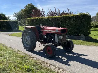 Massey Ferguson 165