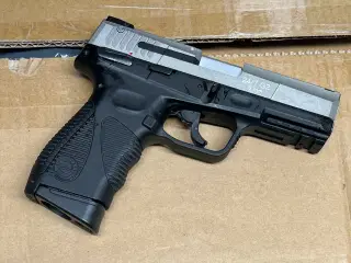 Taurus pt 24/7 co2 blow back pistol