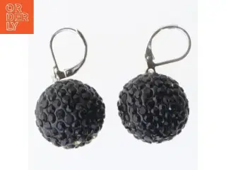 Øreringe med sorte kugler (str. 35 mm)