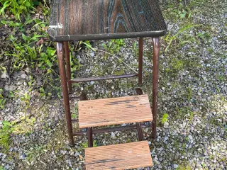 Retro taburet 