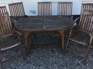 Stole og bord med udtræk