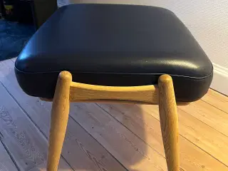 Hans J Wegner fodskammel GE240