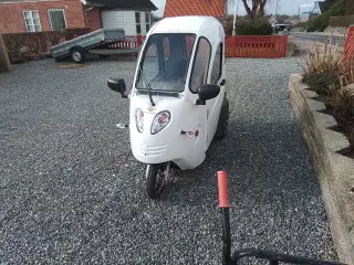 Kabine scooter 
