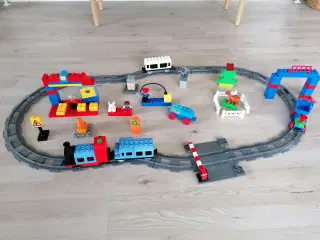 Duplo Elektrisk togbane med 3 vogne