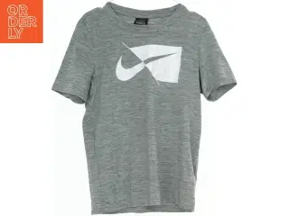 Grå T-shirt med logo fra Nike (str. M)
