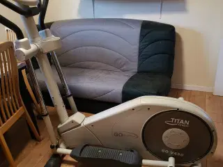 Cross trainer