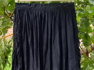 Navy blå silkenederdel