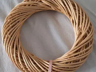 Pilekrans til dekoration 