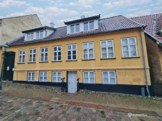 Kinik / kontor i Viborg centrum - i alt ca. 60 kvm