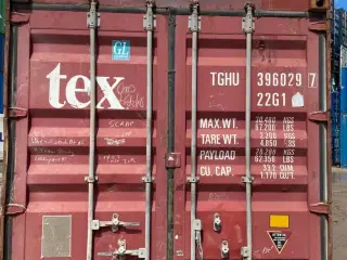 20 fods Container- ID: TGHU 396029-7 ( står på Sjæ