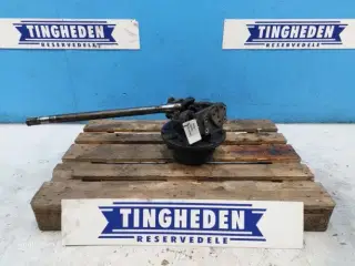 Massey Ferguson 6465 Hjulnav R. 3903810M11