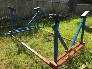 Bådestativ til mindre båd.