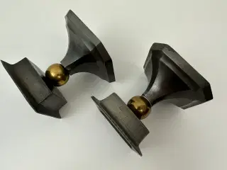 Et sæt retro stager i metal