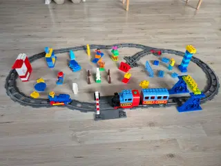 Duplo Elektrisk Togbane med Bom, Skiftespor,