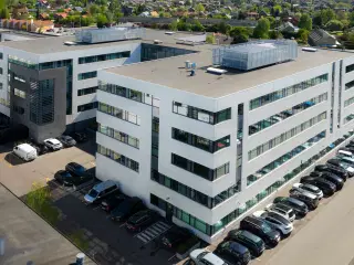 Kontor i fællesskab med særdeles god udsigt