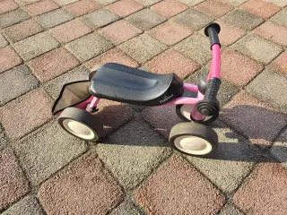 Løbe cykel