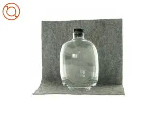 Flaske i klart glas med låg