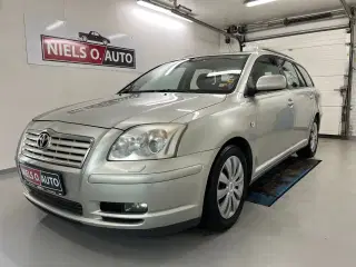 Toyota Avensis 2,0 Sol stc.