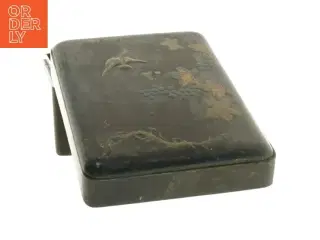 Vintage trææske med præget dekoration (str. 20 x 14,5 x 9 cm)