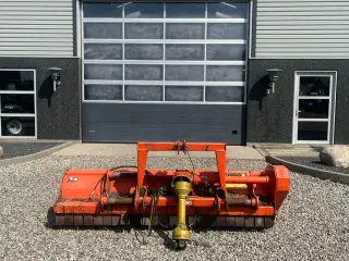 Ortolan TSB 250 Med hydraulisk sideforskydning